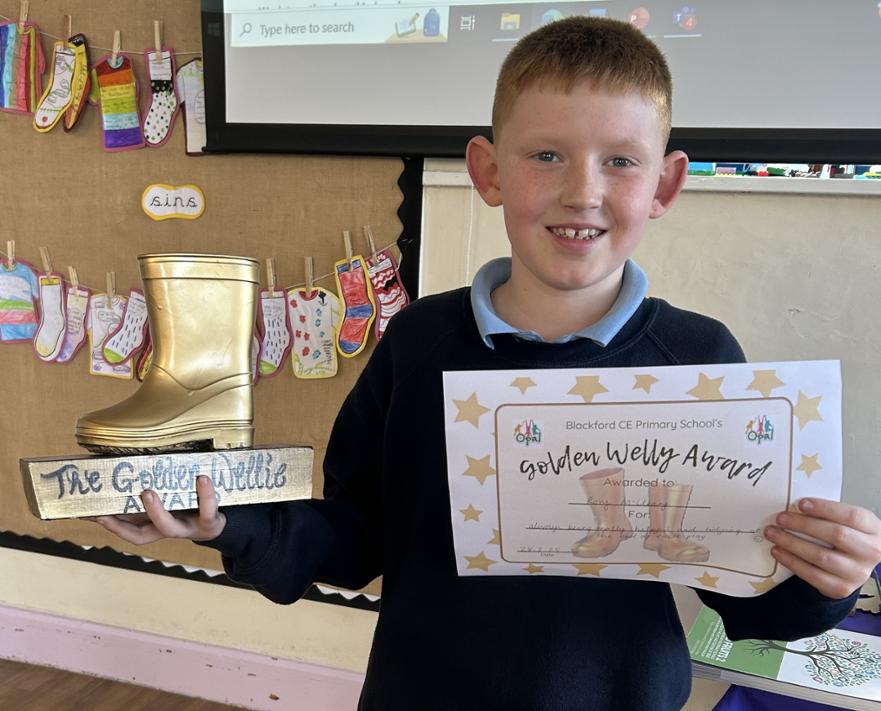 Golden wellie Rory 